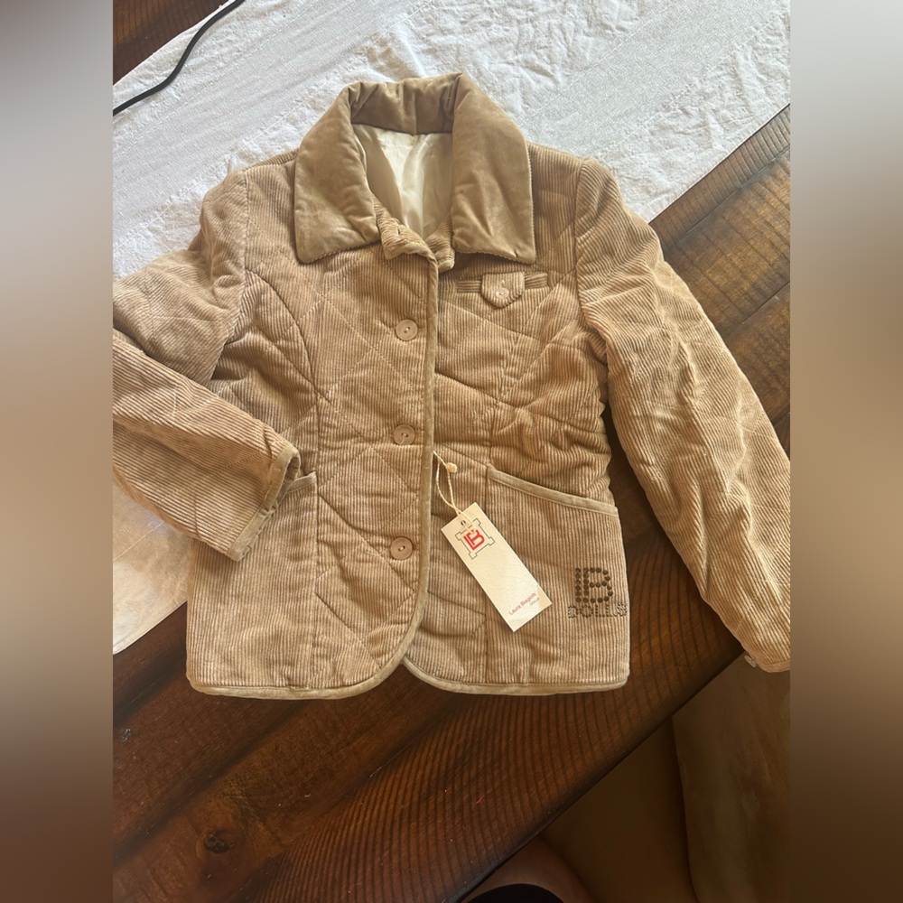 Girl  Tan Corduroy Jacket 5-6 years old brand new made in Italy
